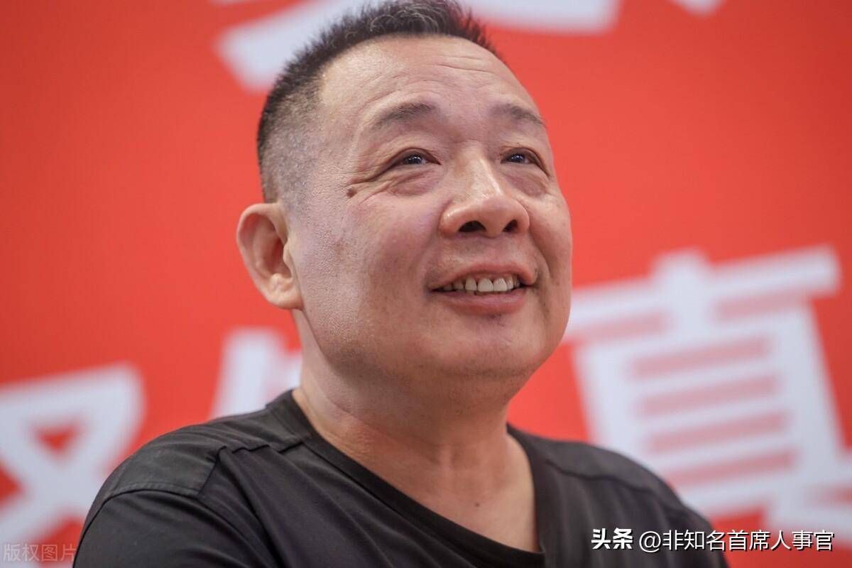 于东来的成长历程，探寻他的年龄与人生轨迹_解答解释