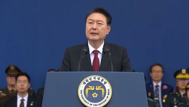 王毅同韩国外长通电话，深化两国合作，共谋地区稳定