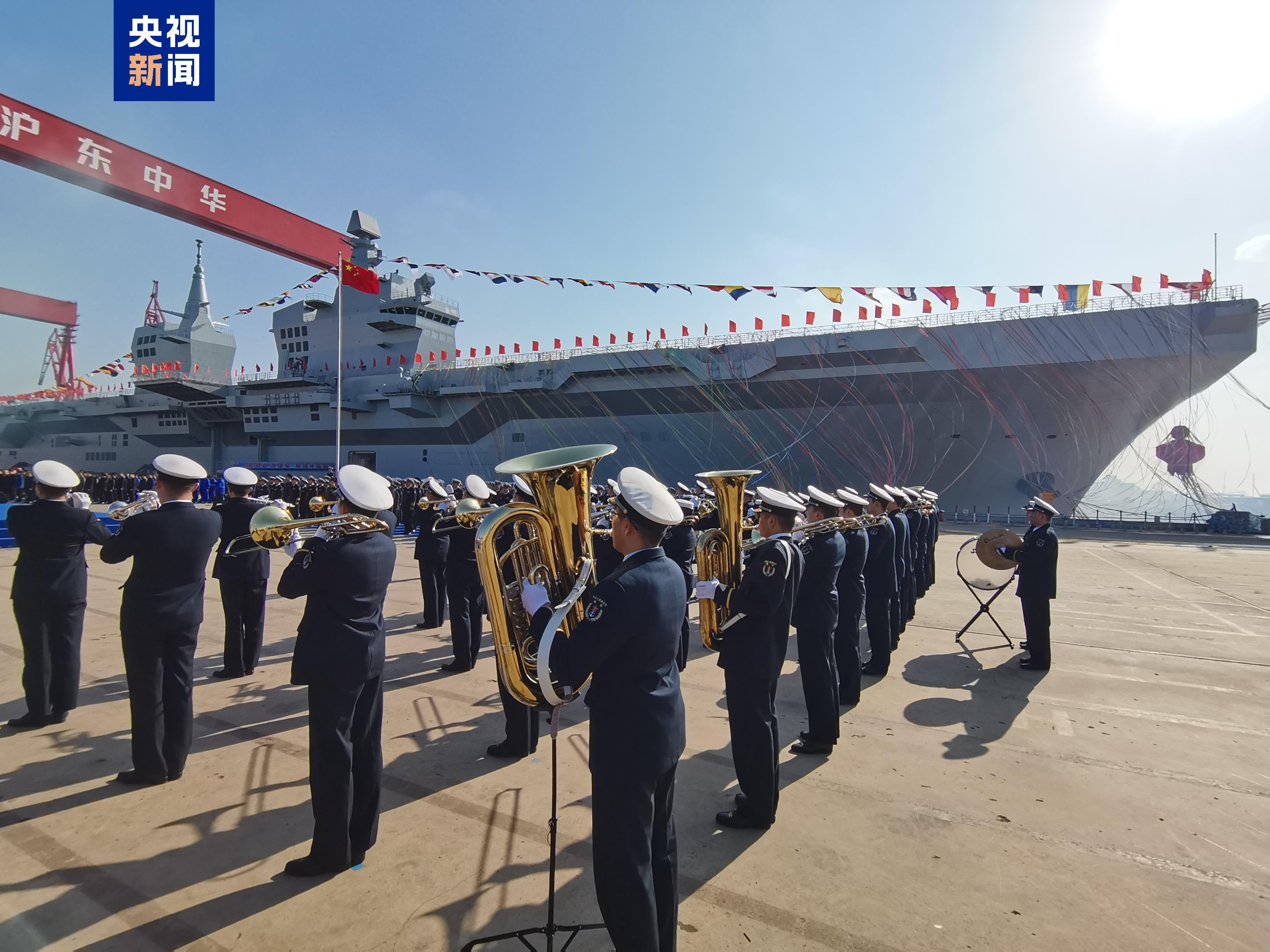 重磅来袭！四川舰在上海下水，展现中国海军崭新力量